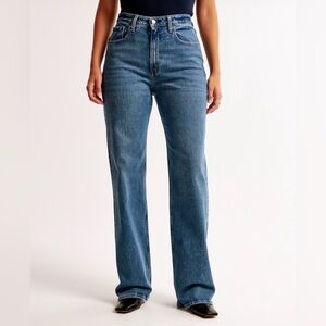 Abercrombie Curve Love High Rise 90’s Relaxed Distressed Hem Jean